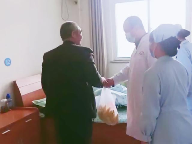 ���������� ŨŨ������ ������ҽԺ��չ�����ھ��ϰ���ο�ʻ